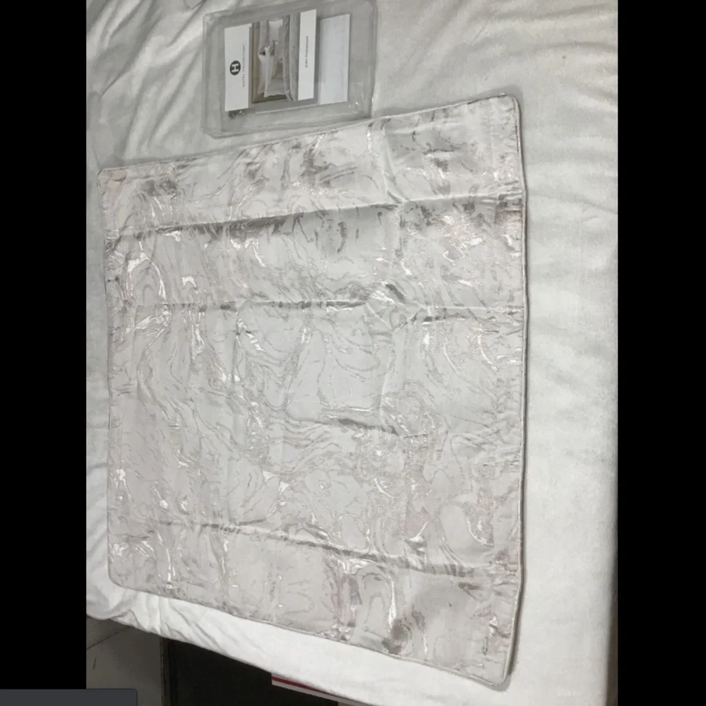 NIB‎ Hotel Collection Marble European Pillow Sham